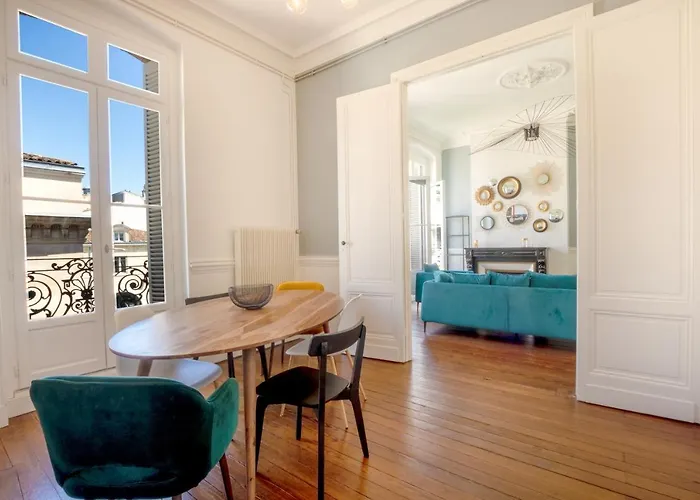 Appartement Magnifique Avec 3 En Hypercentre *